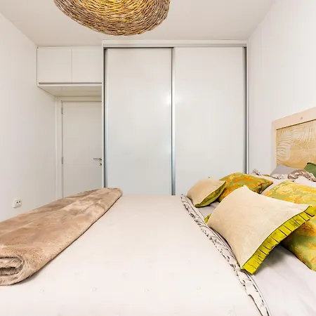 Exclusive One-bedroom Retreat With Private Parking Apartment Plovdiv