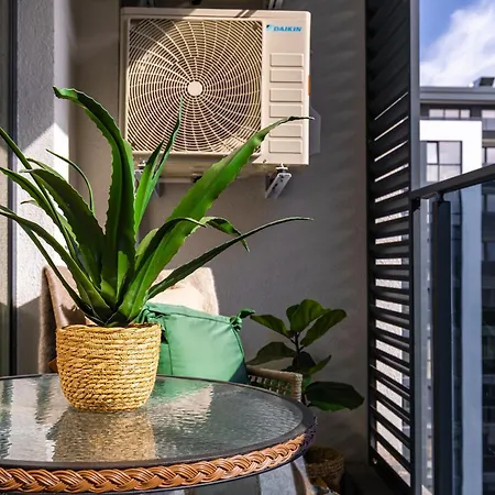 Exclusive One-bedroom Retreat With Private Parking